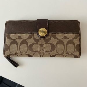 Coach wallet